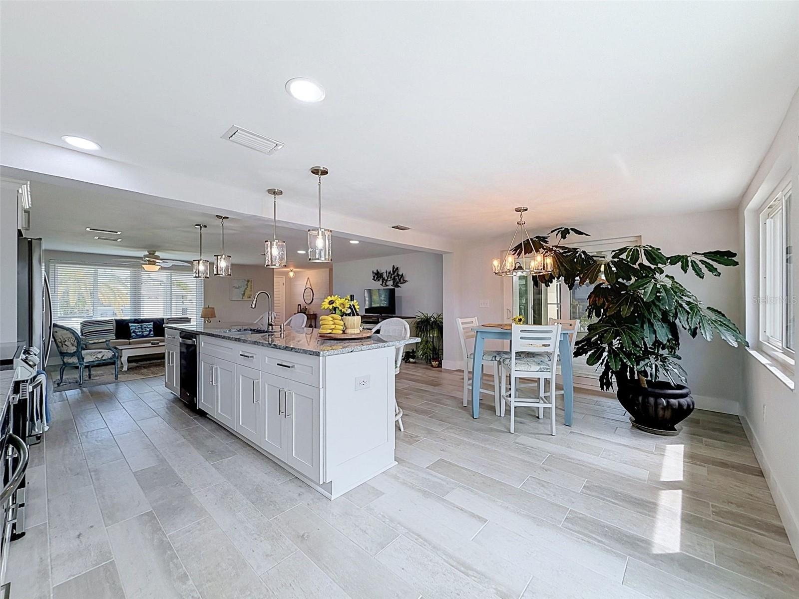 6618 Leeside Isle Property Photo 15