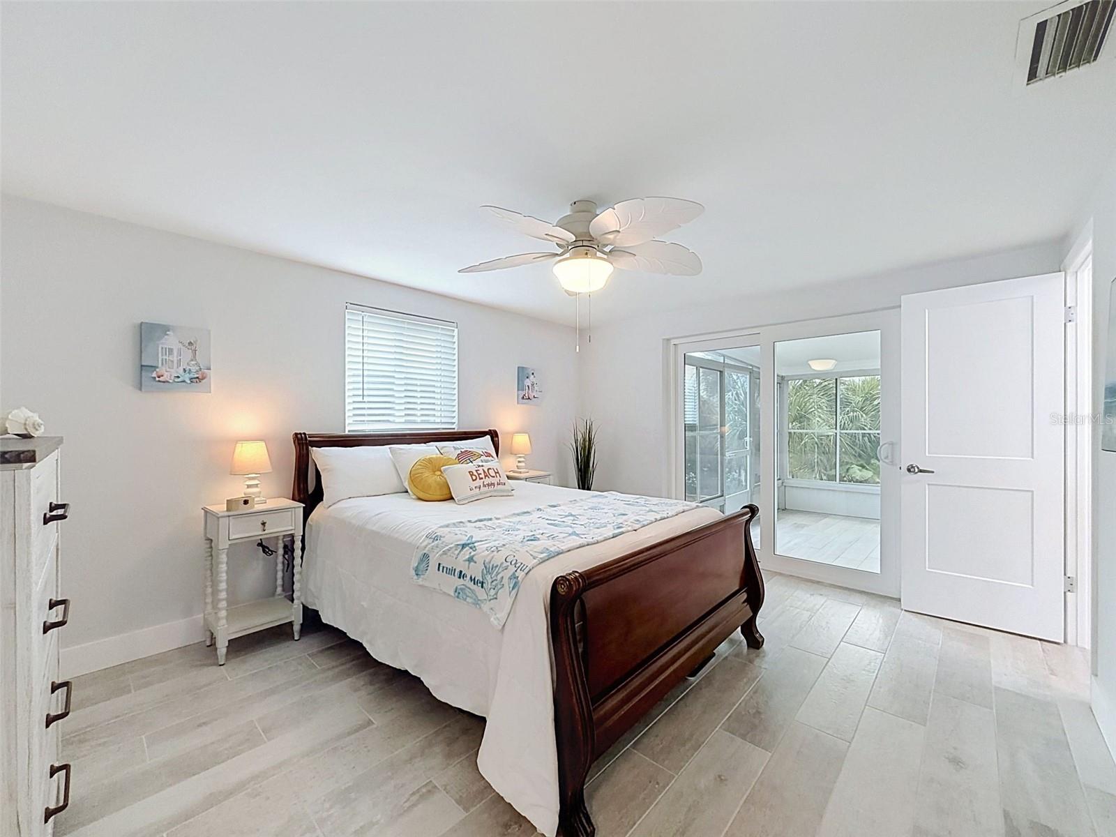 6618 Leeside Isle Property Photo 22