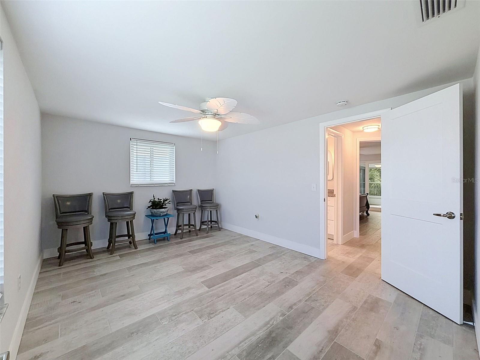 6618 Leeside Isle Property Photo 28