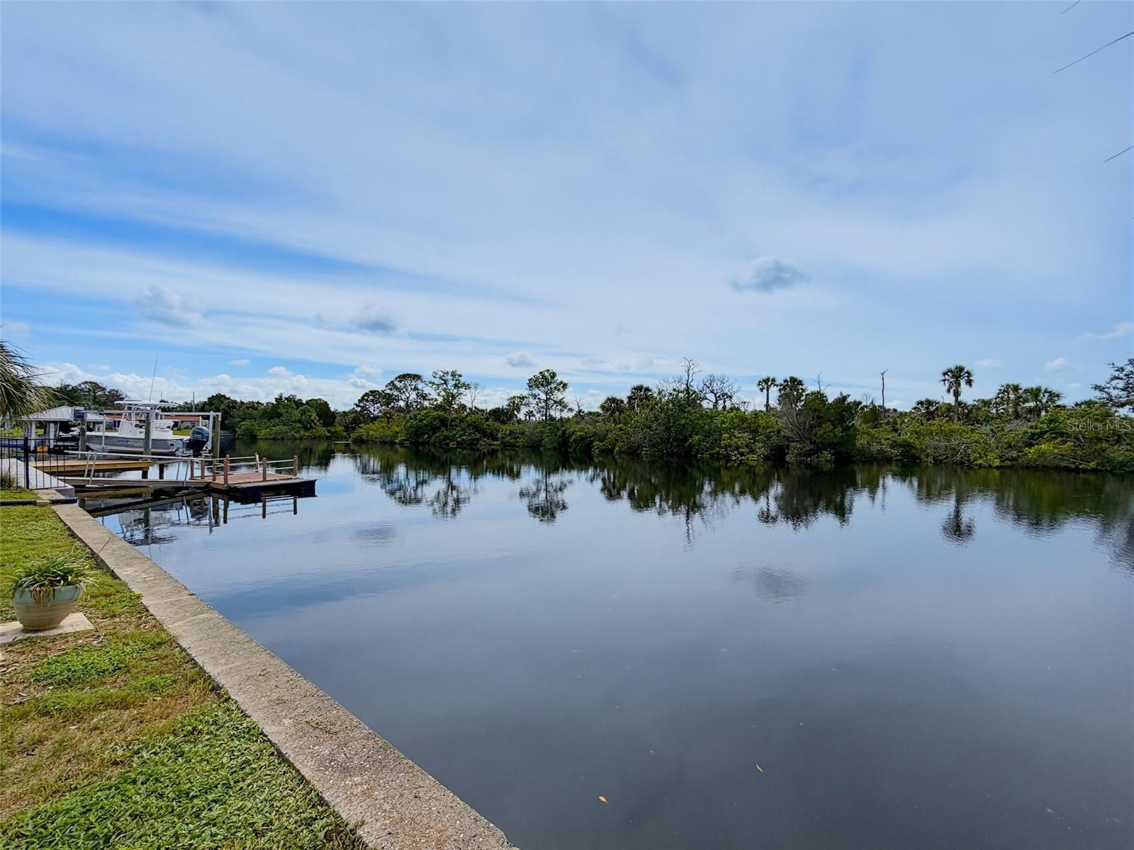 6618 Leeside Isle Property Photo 36