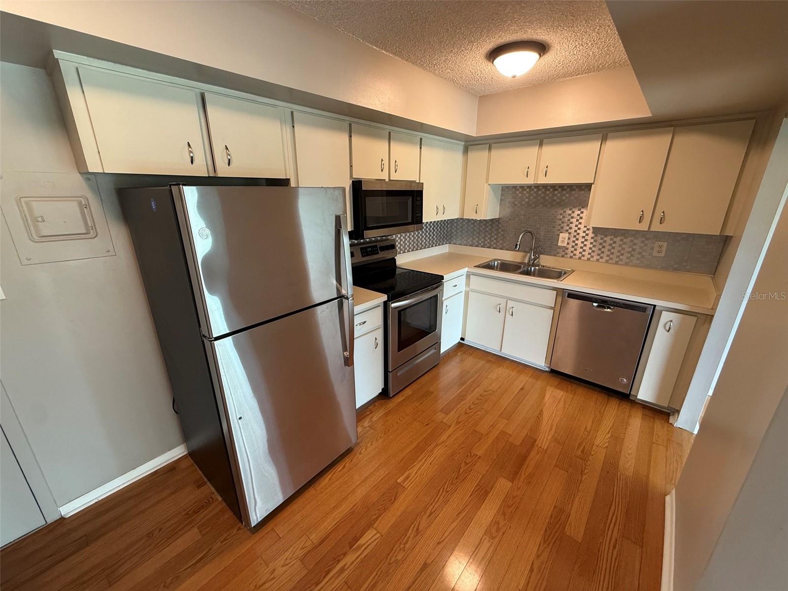 W7889904 Property Photo 13