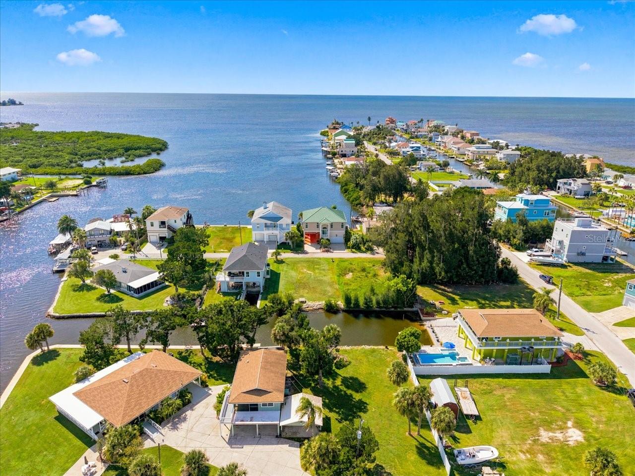 6744 Seaview Blvd Property Photo 8