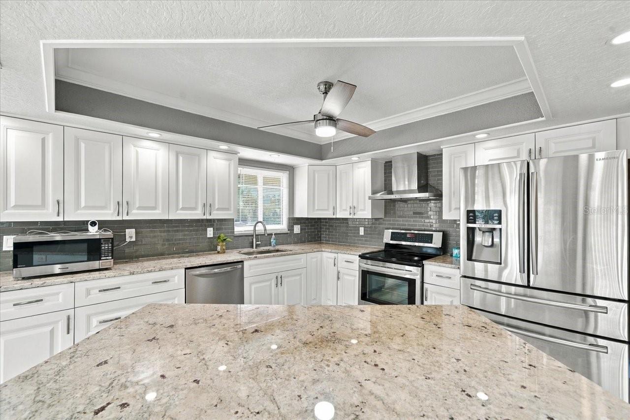 6744 Seaview Blvd Property Photo 19