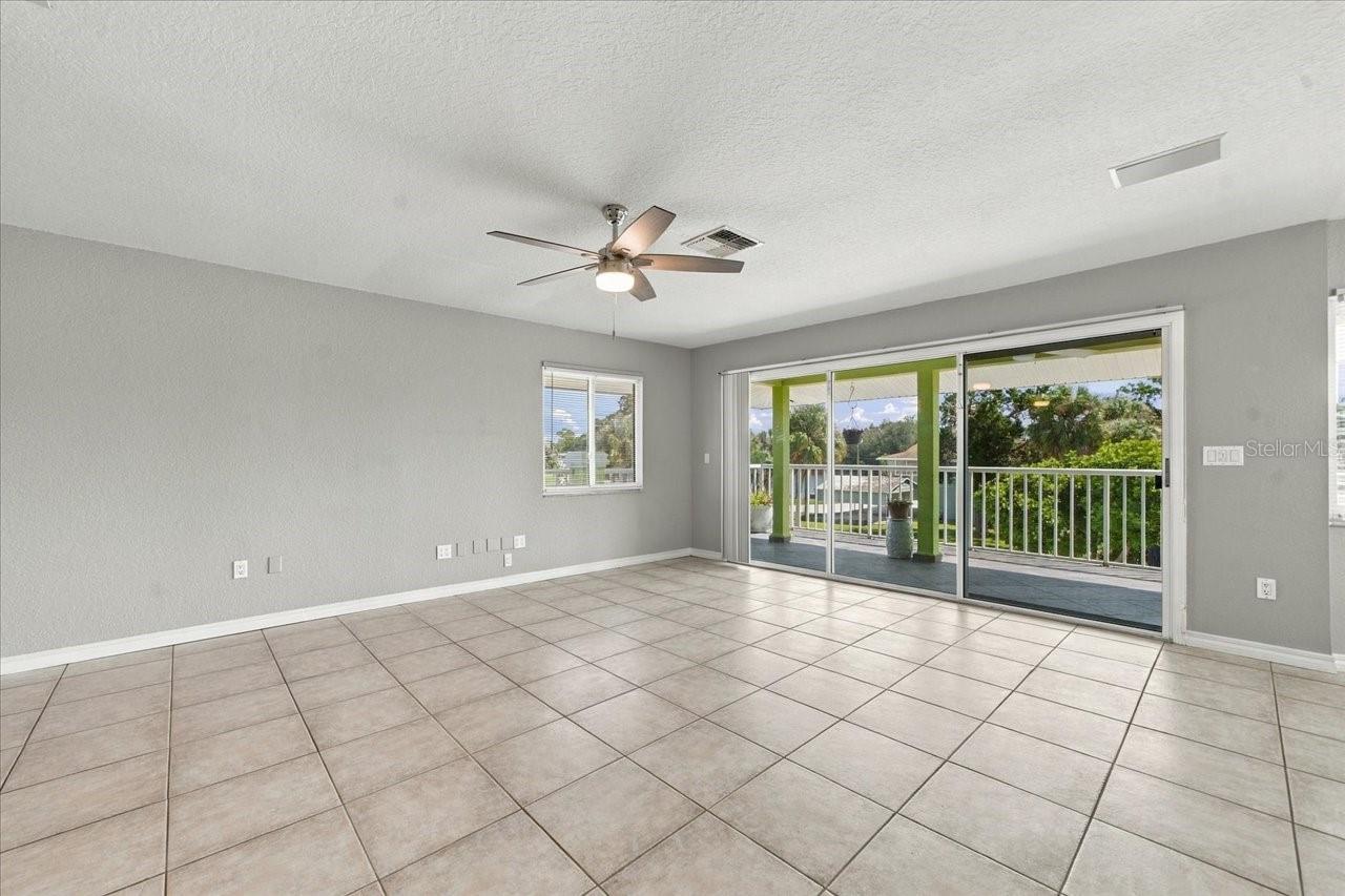 6744 Seaview Blvd Property Photo 27