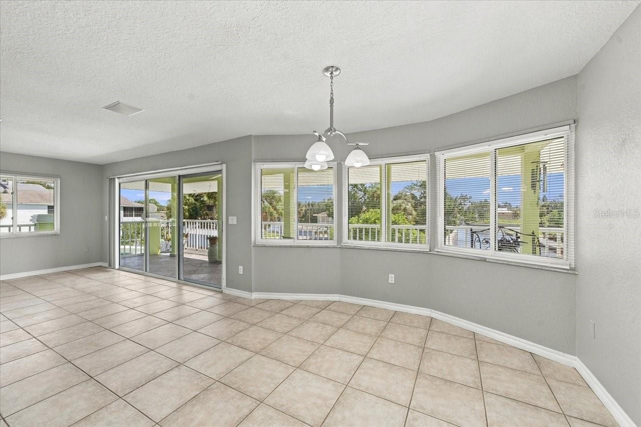 6744 Seaview Blvd Property Photo 32
