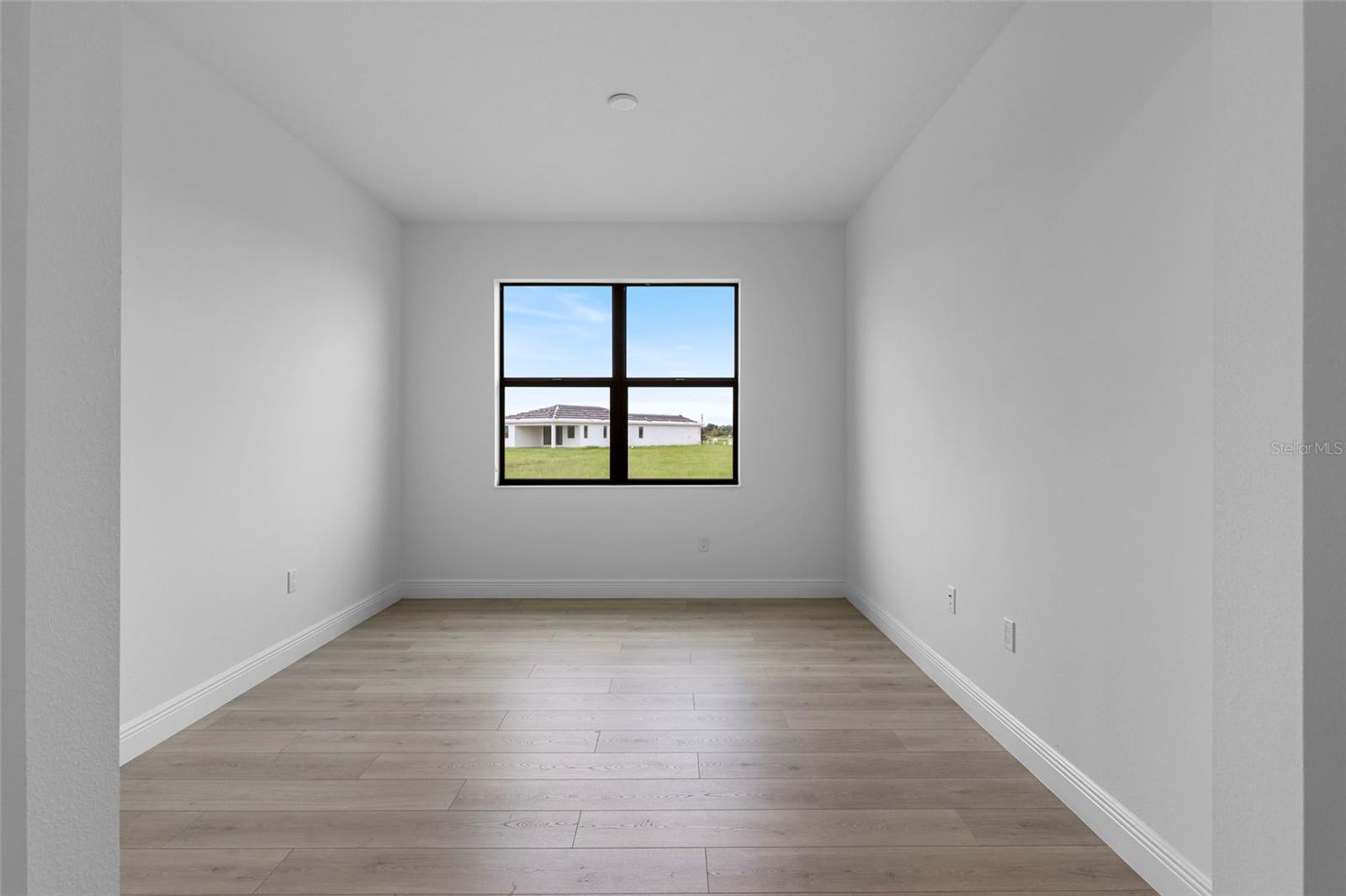 18373 Rockport Pl Property Photo 5