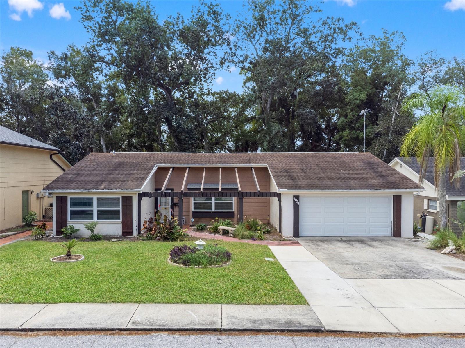 8024 Beaver Creek Loop Property Photo 1