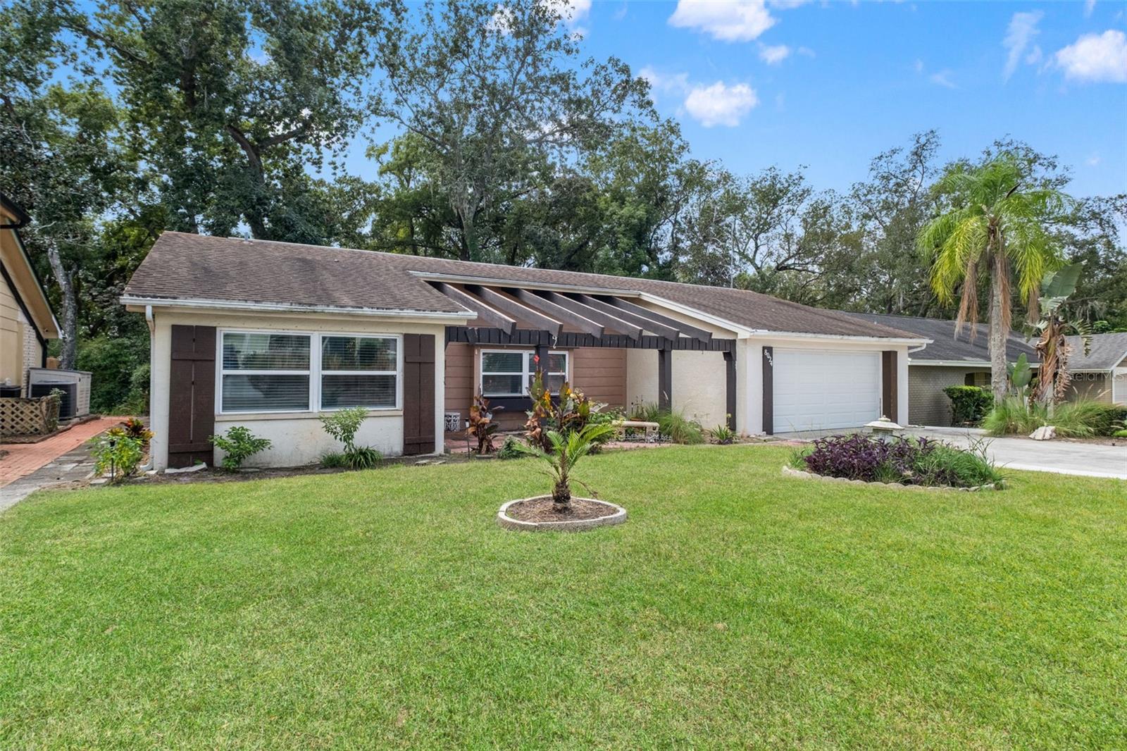 8024 Beaver Creek Loop Property Photo 2