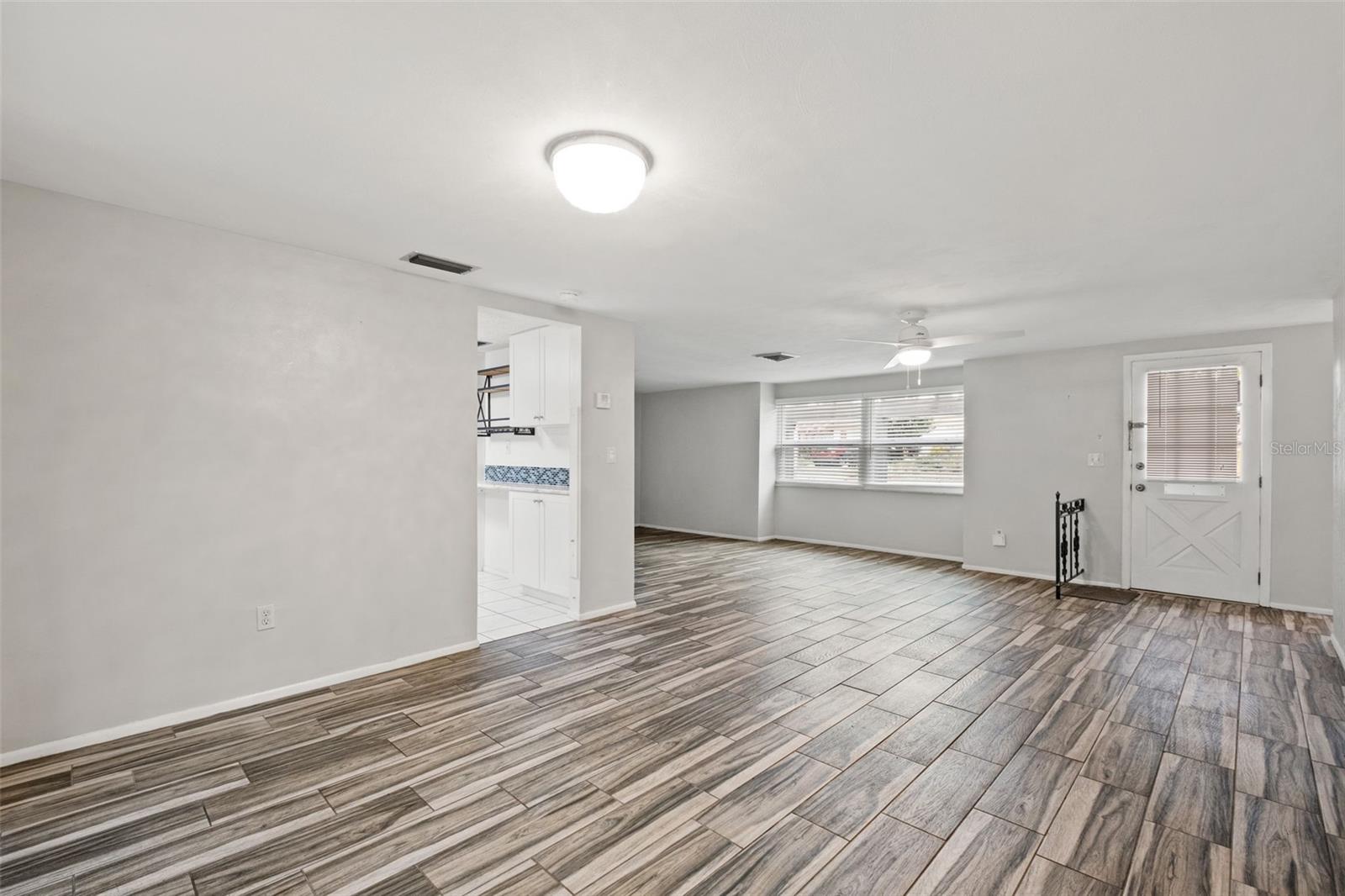 8024 Beaver Creek Loop Property Photo 9