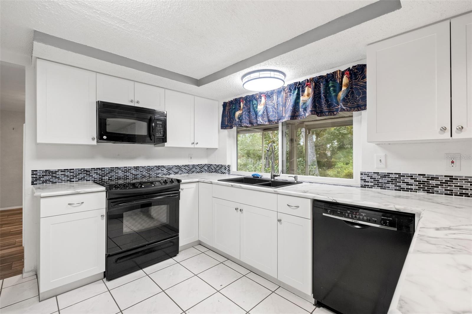 8024 Beaver Creek Loop Property Photo 17