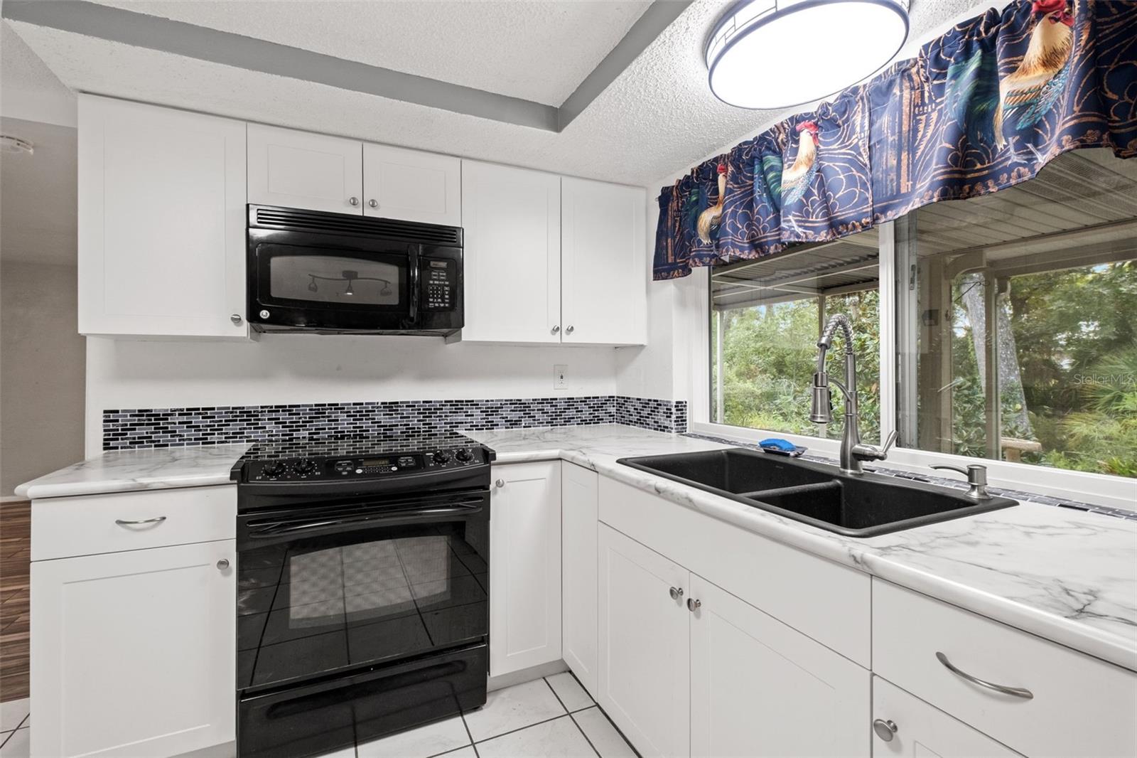 8024 Beaver Creek Loop Property Photo 18