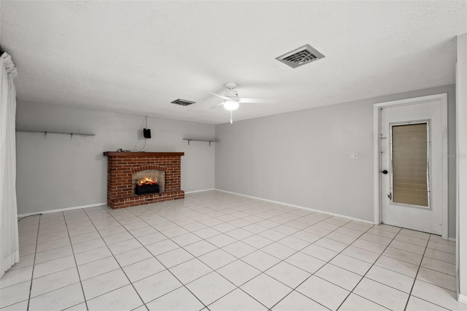 8024 Beaver Creek Loop Property Photo 22