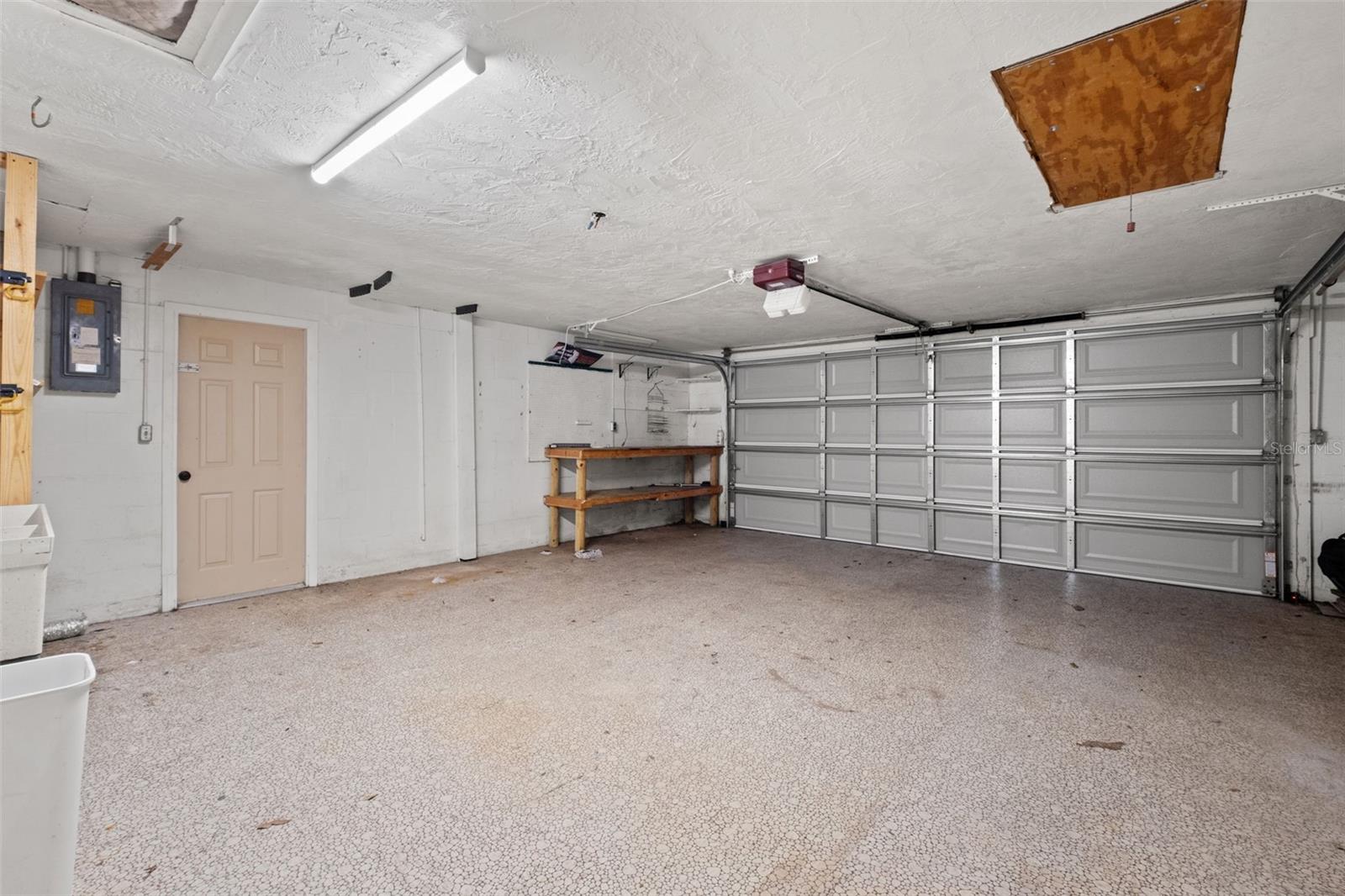 8024 Beaver Creek Loop Property Photo 26