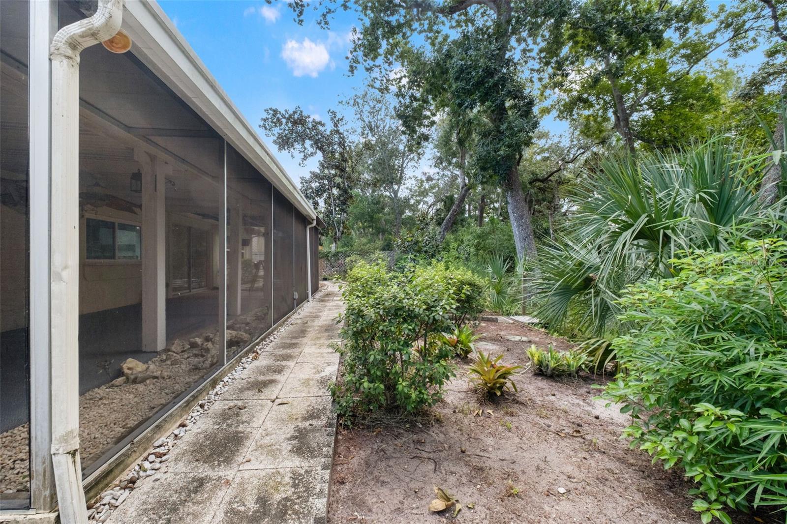 8024 Beaver Creek Loop Property Photo 42