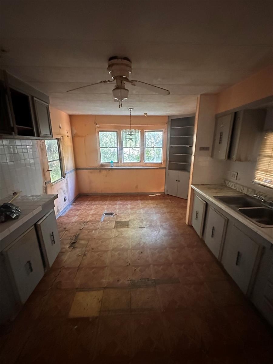 8323 Evergreen Property Photo 10