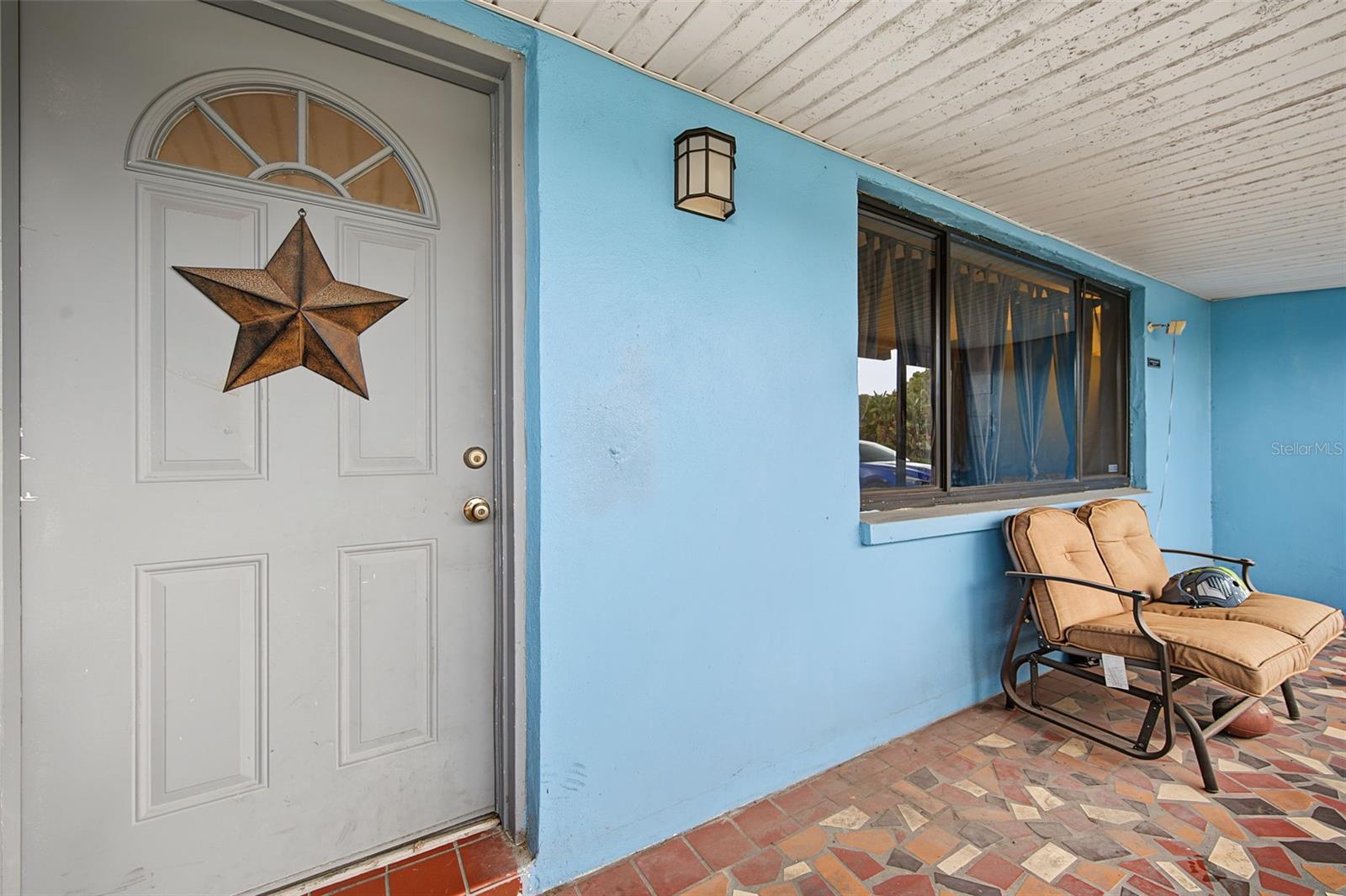 7234 Ashwood Dr Property Photo 2