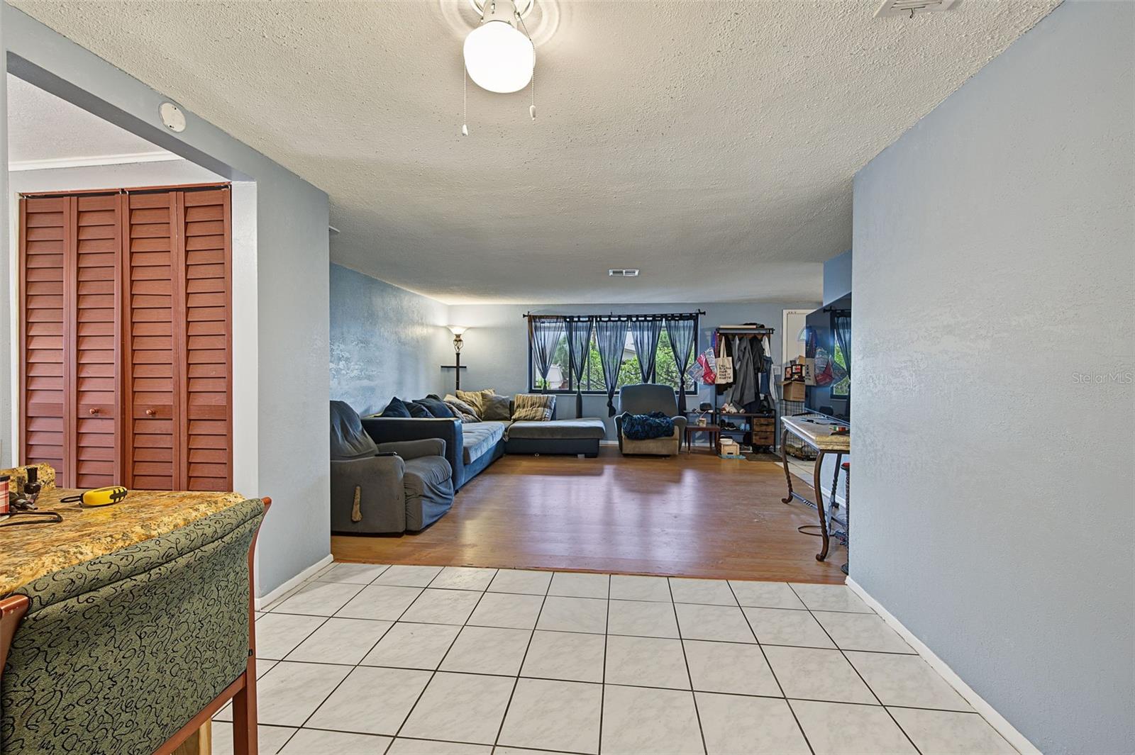7234 Ashwood Dr Property Photo 8