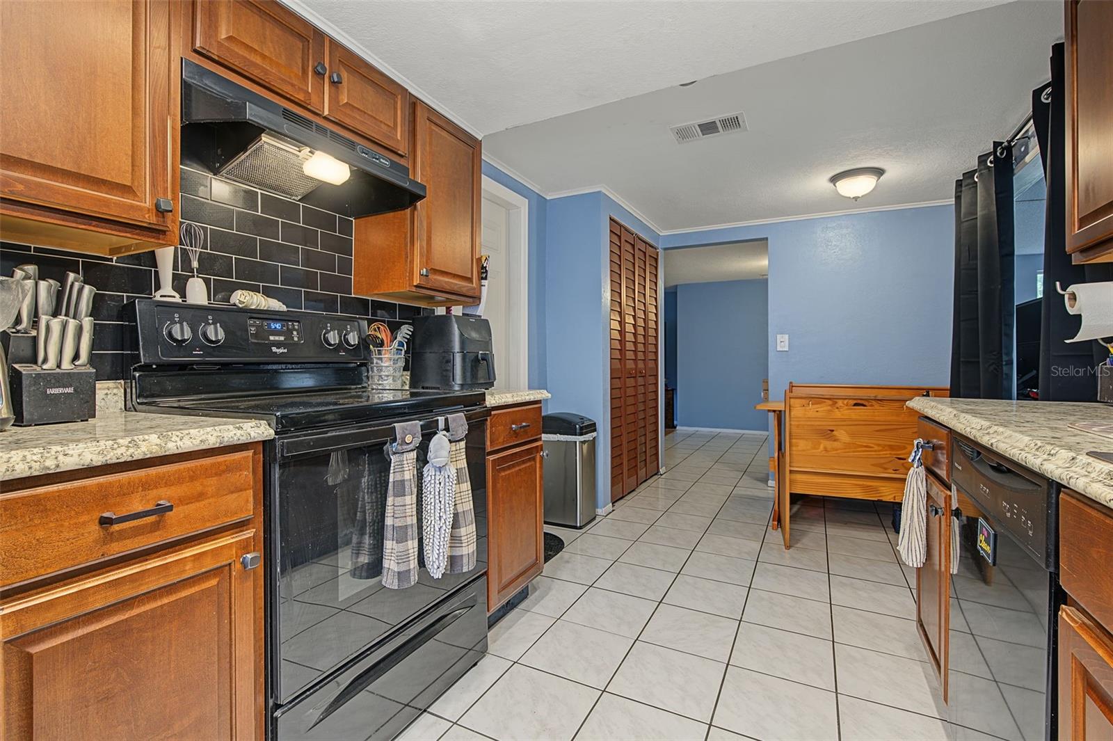 7234 Ashwood Dr Property Photo 12