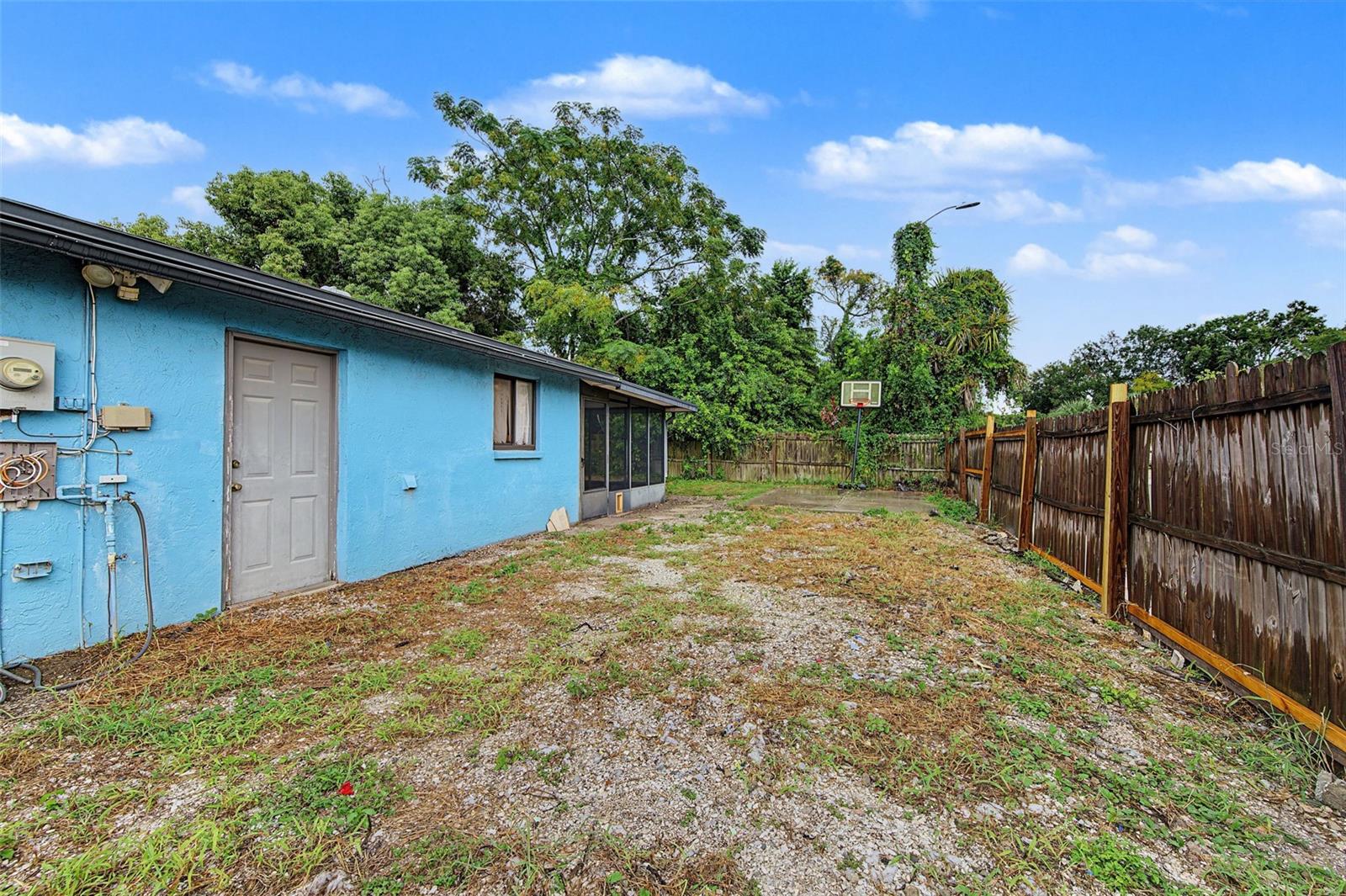 7234 Ashwood Dr Property Photo 22