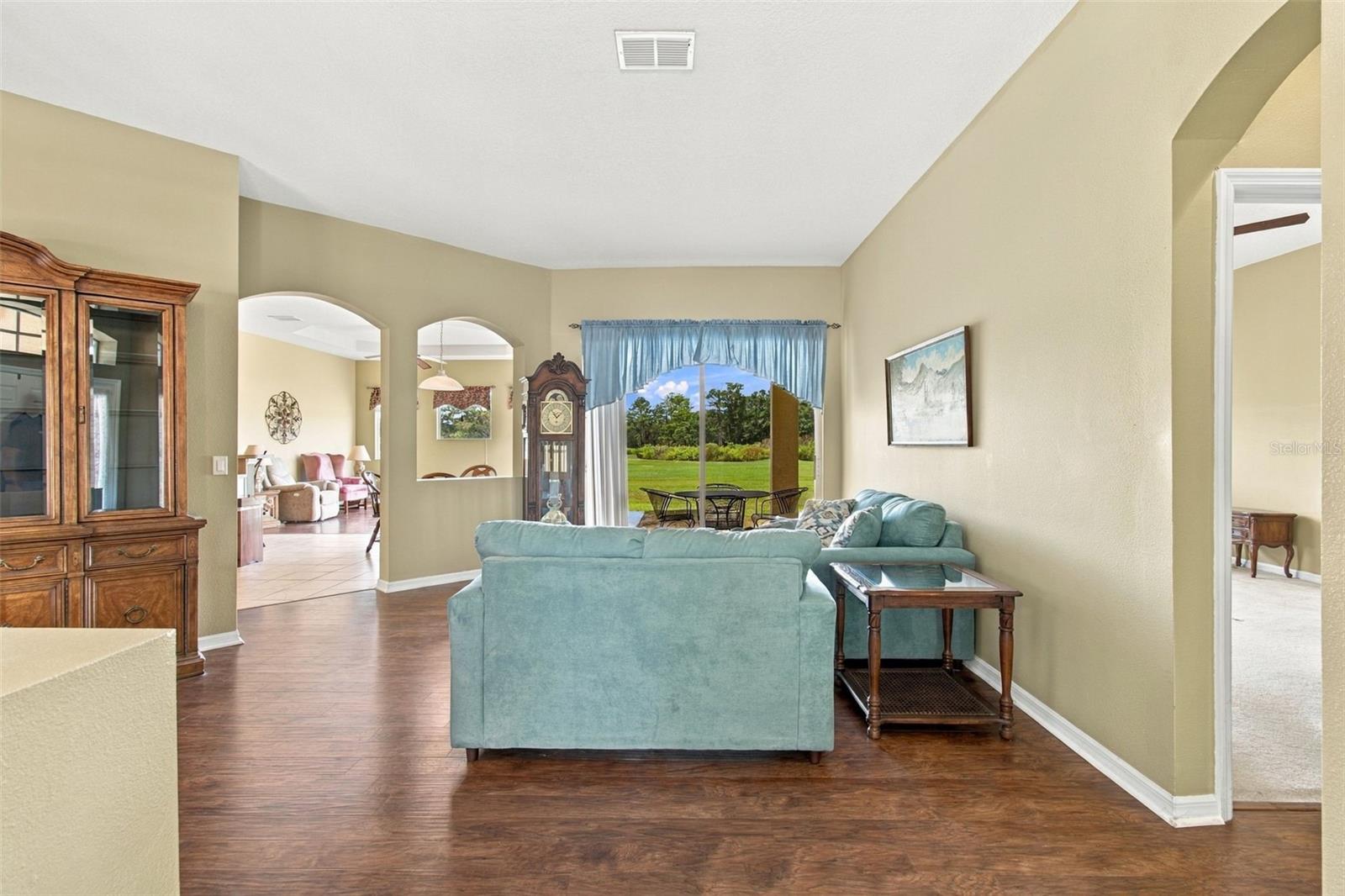2393 Old Oak Trl Property Photo 11