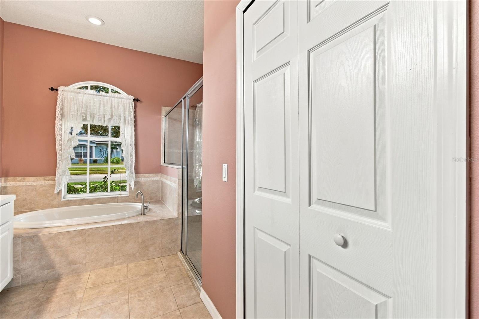 2393 Old Oak Trl Property Photo 39