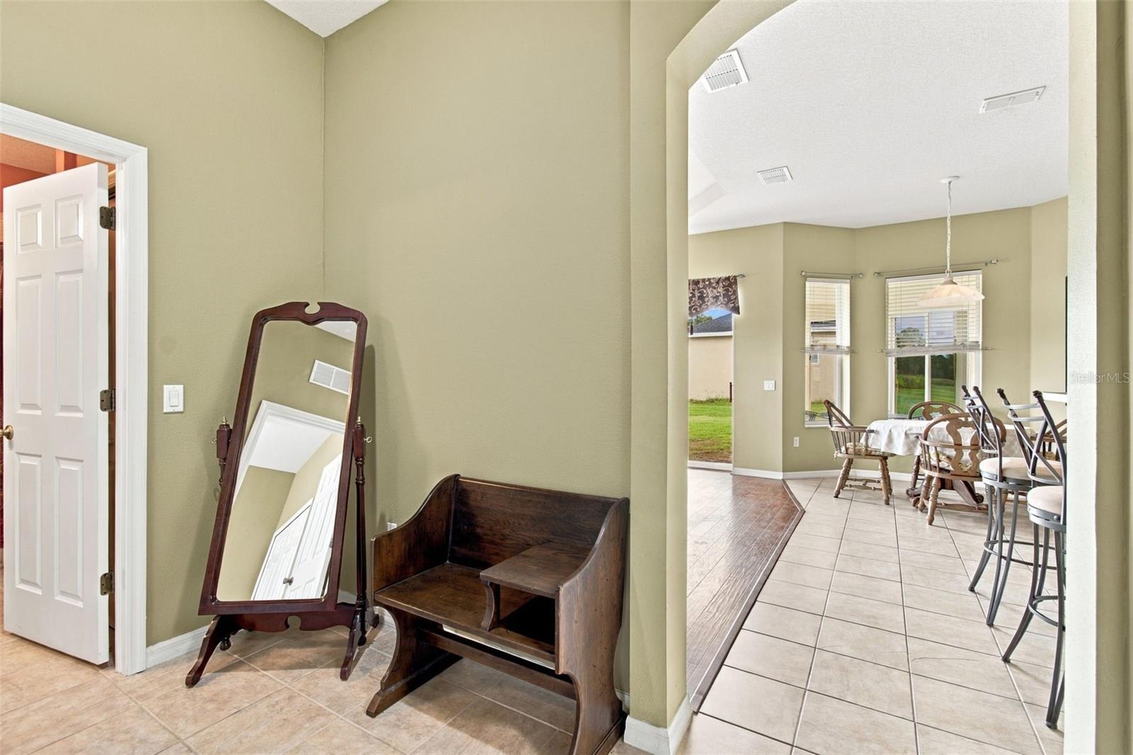 2393 Old Oak Trl Property Photo 47