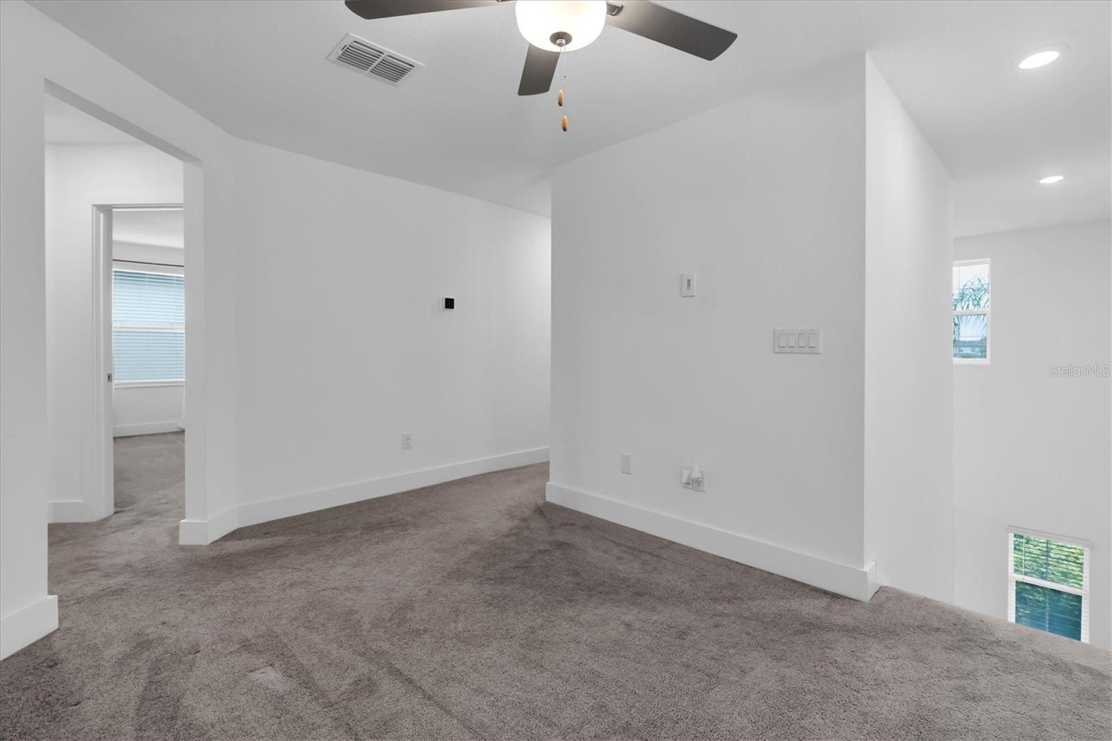 8220 Rolling Tides Dr Property Photo 18
