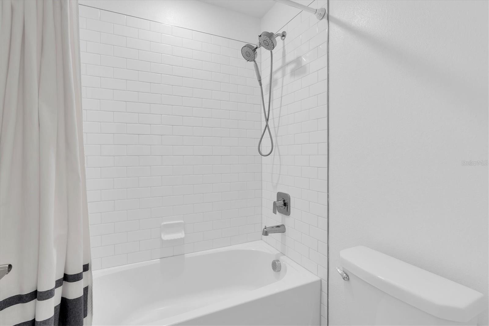 8220 Rolling Tides Dr Property Photo 30