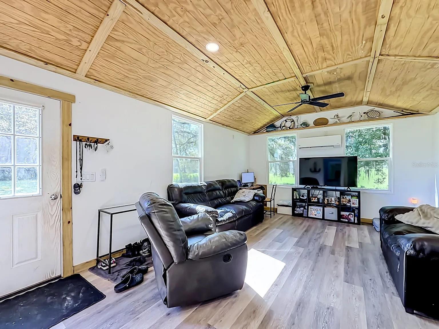 3622 E Whirlwind Property Photo 11
