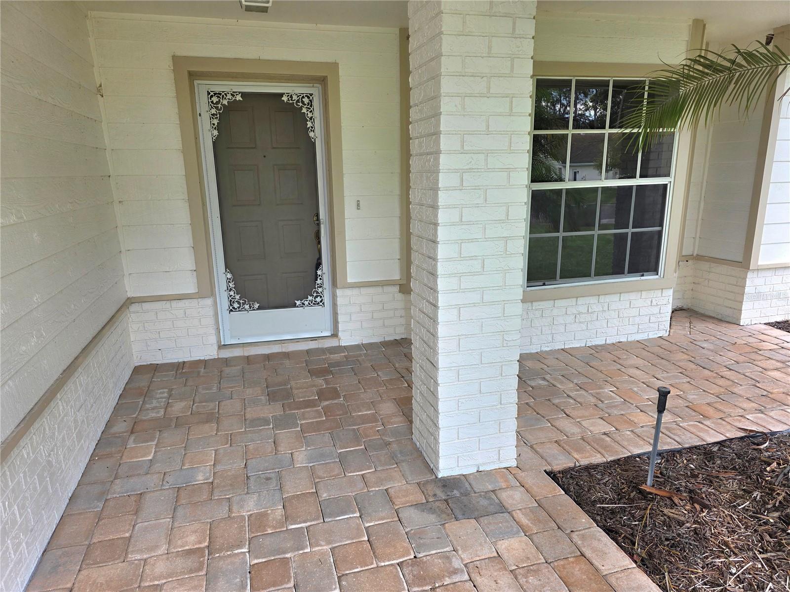 2456 Deer Trail Ln Property Photo 2