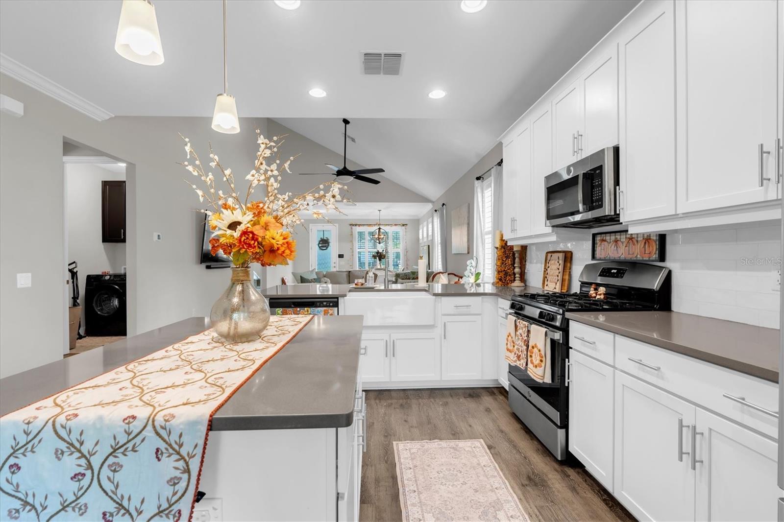 3871 Night Star Trl Property Photo 19