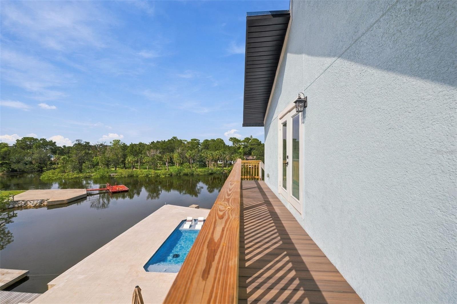 14523 Barlow Ln Property Photo 4