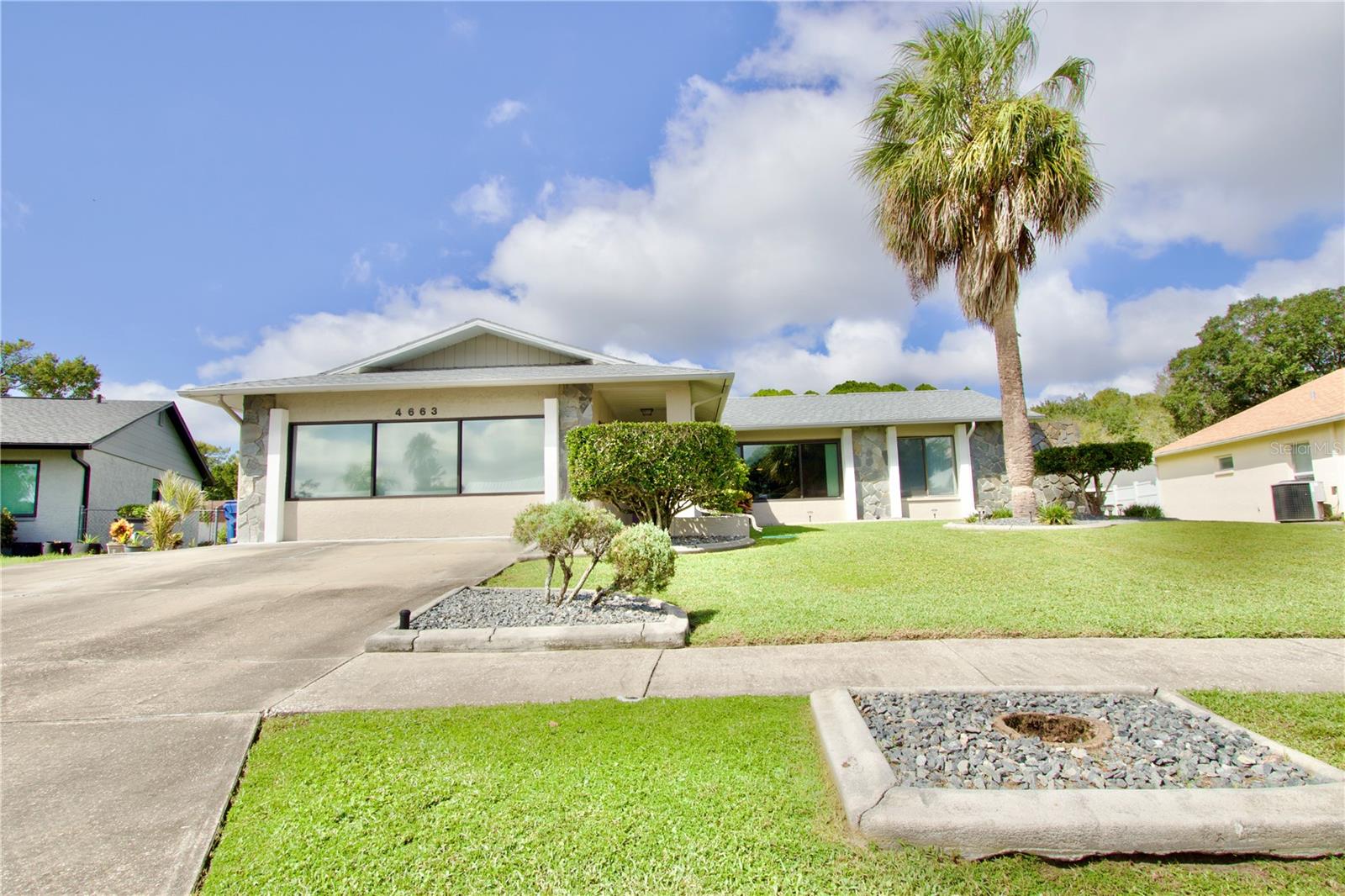 4663 Swallowtail Dr Property Photo 1