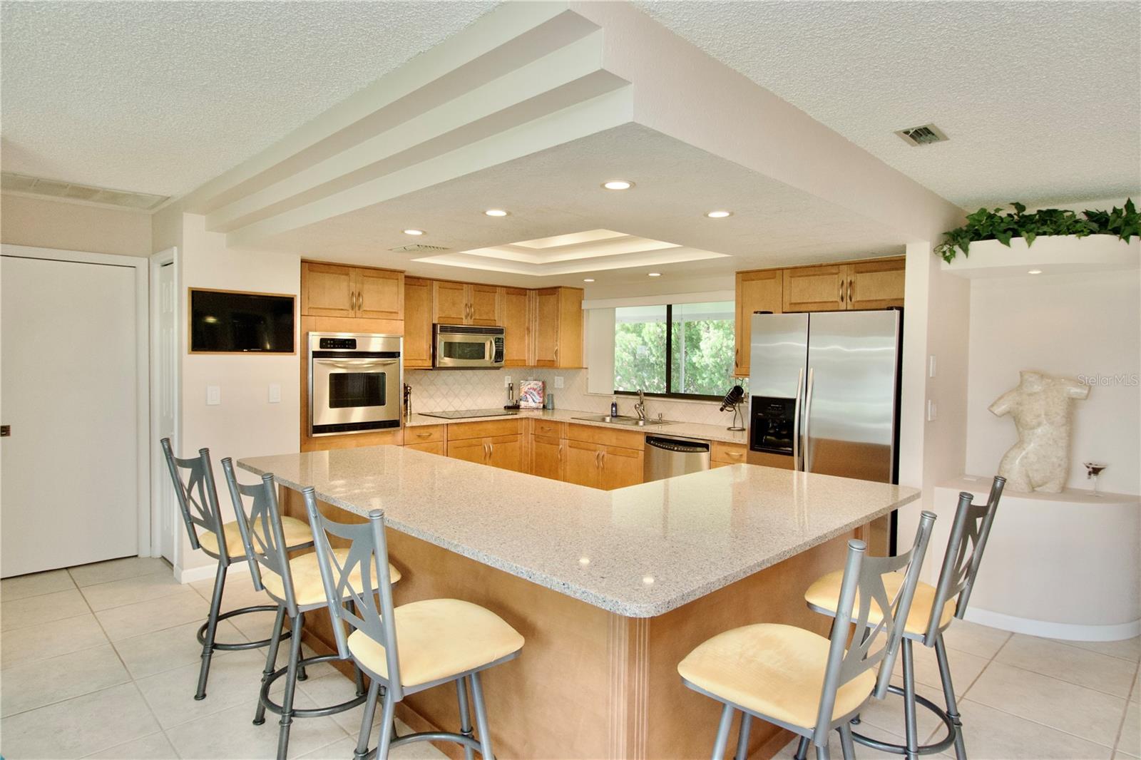 4663 Swallowtail Dr Property Photo 9