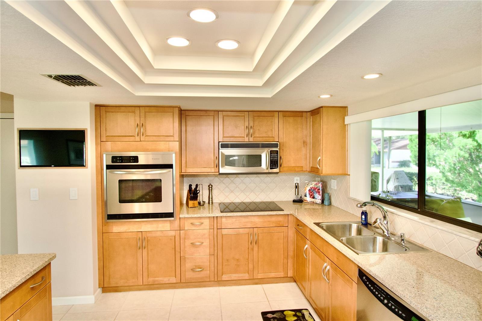 4663 Swallowtail Dr Property Photo 14