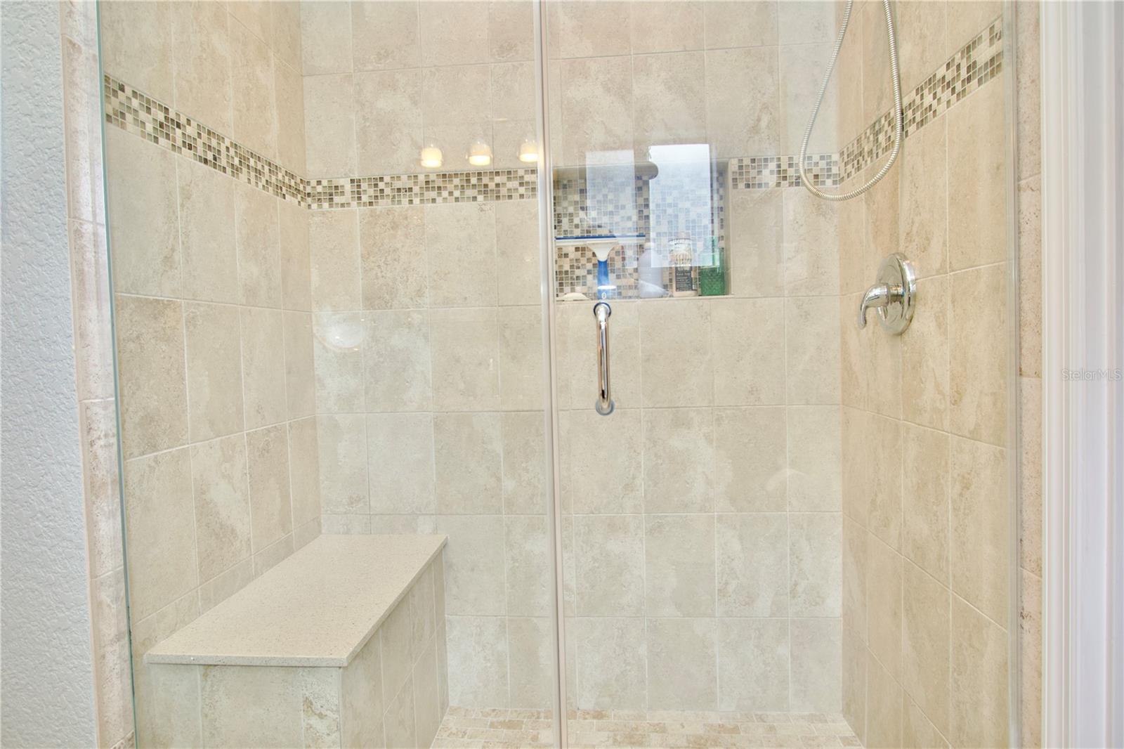 4663 Swallowtail Dr Property Photo 23