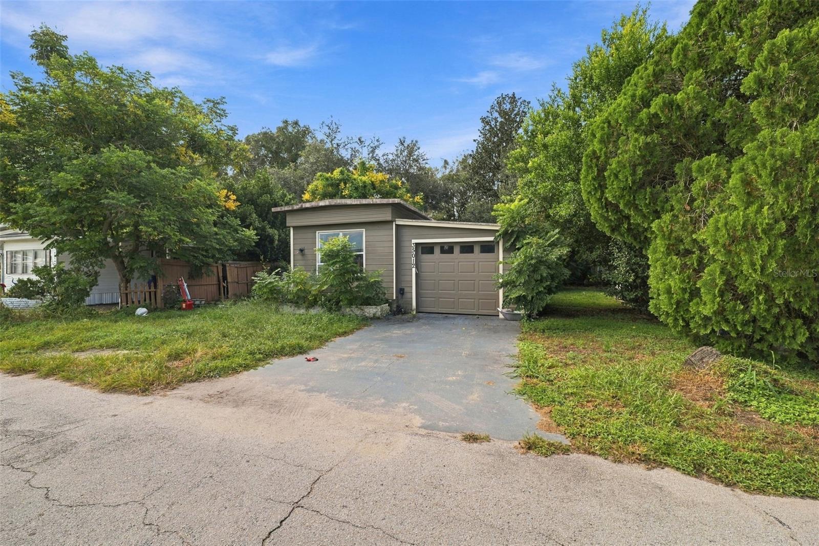 35012 Glosson Cir Property Photo 12