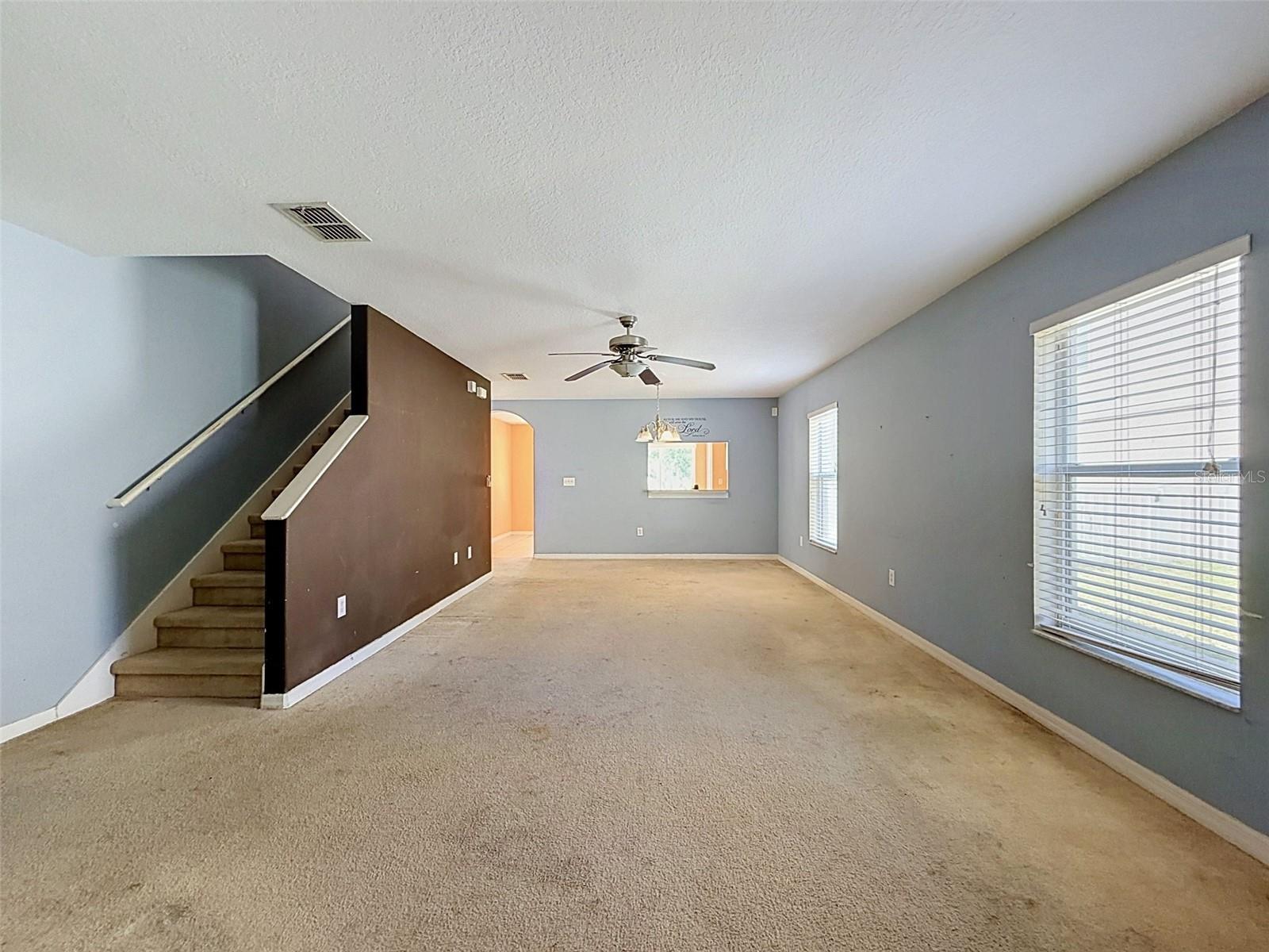 12611 Chenwood Ave Property Photo 4