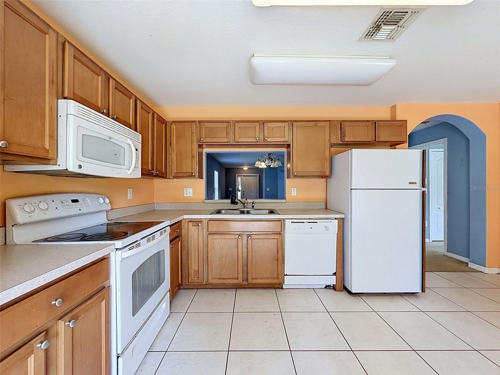 12611 Chenwood Ave Property Photo 6