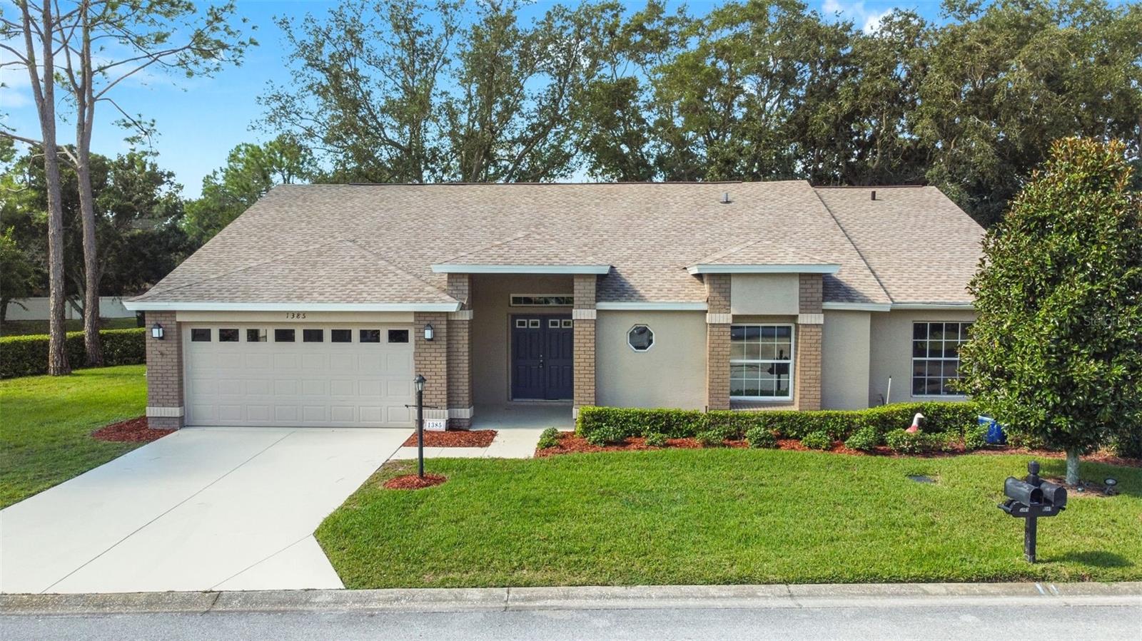 1385 Summerwood Ct Property Photo 3