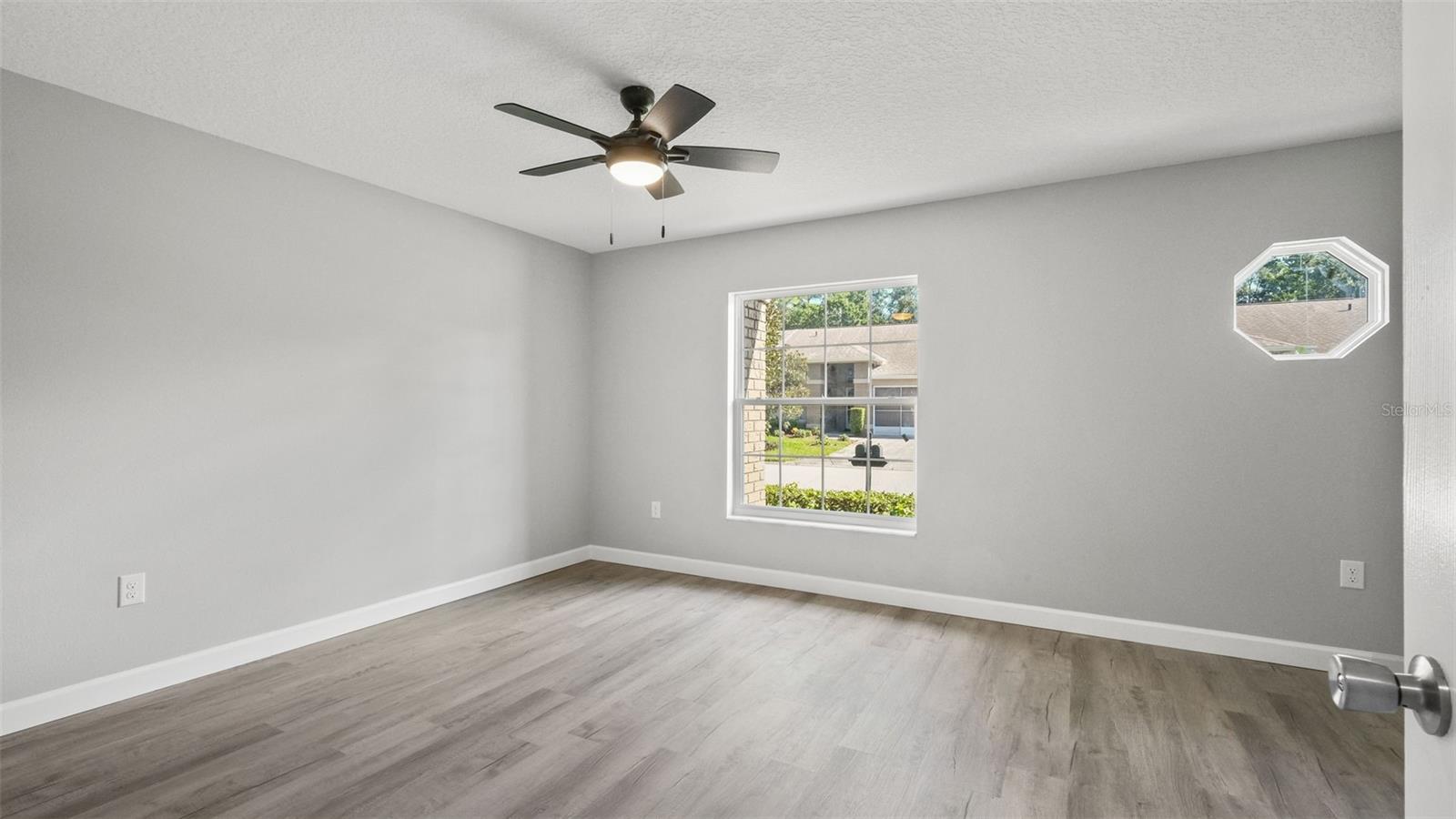 1385 Summerwood Ct Property Photo 20