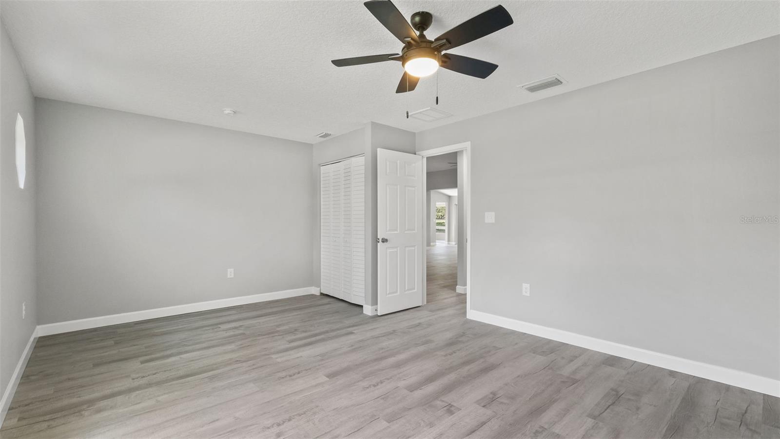 1385 Summerwood Ct Property Photo 24