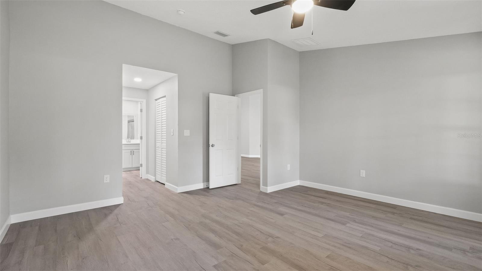 1385 Summerwood Ct Property Photo 25