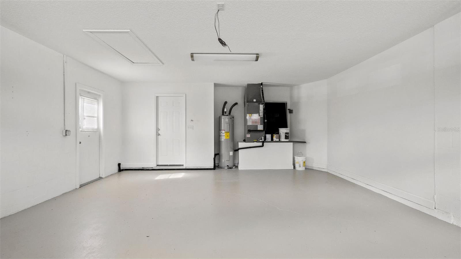 1385 Summerwood Ct Property Photo 30