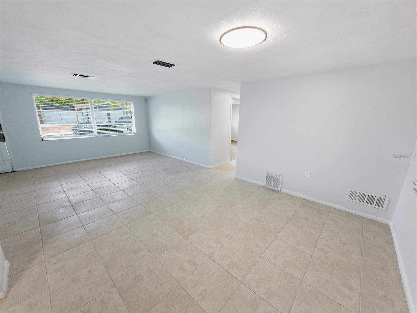 4208 Canterberry Dr Property Photo 9