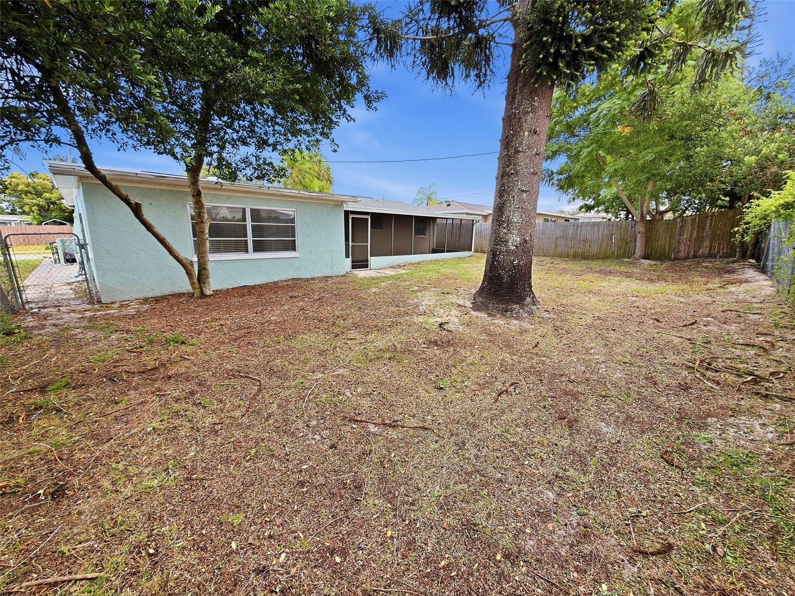 4208 Canterberry Dr Property Photo 29