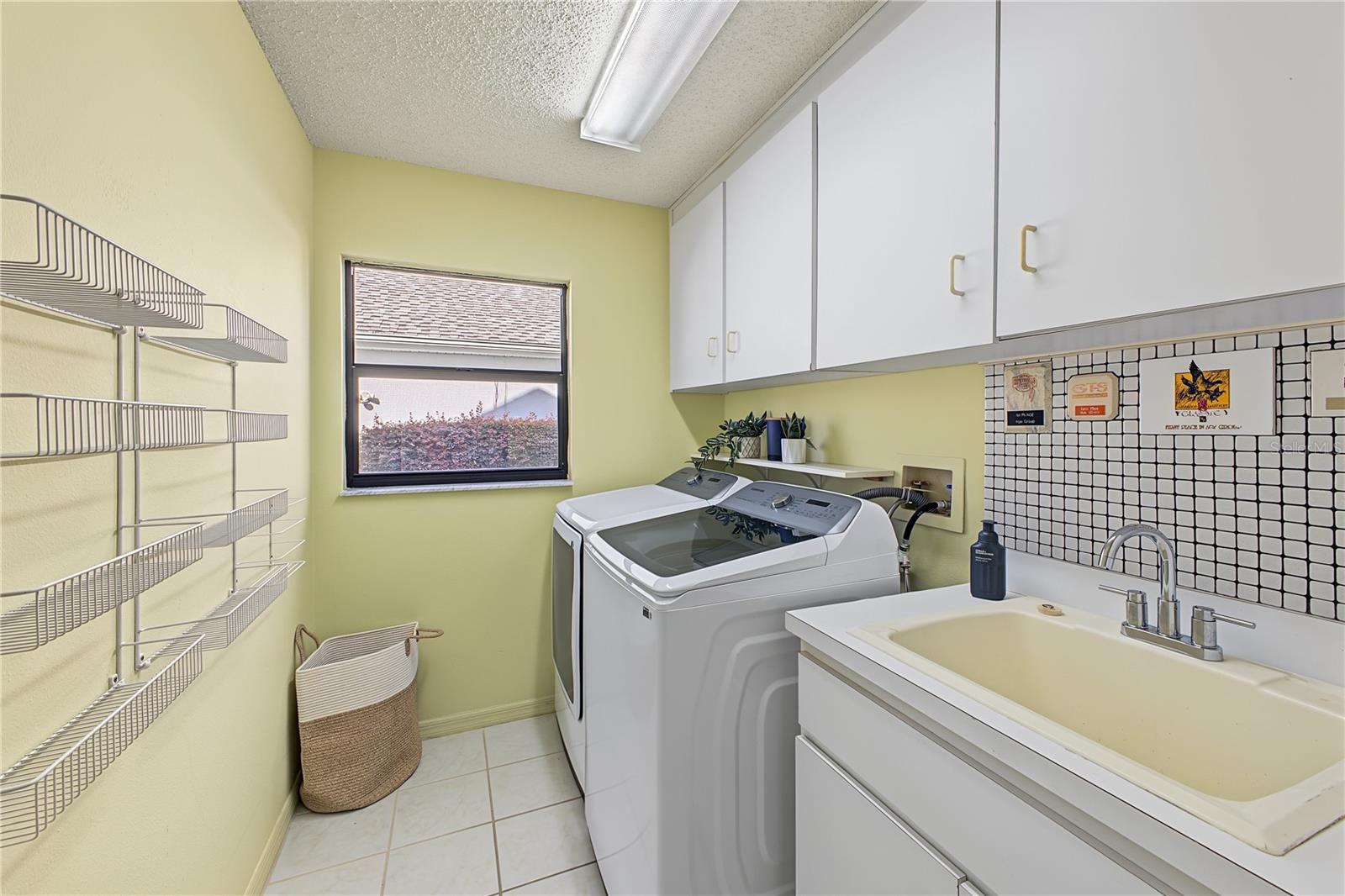 7360 Clearmeadow Dr Property Photo 30