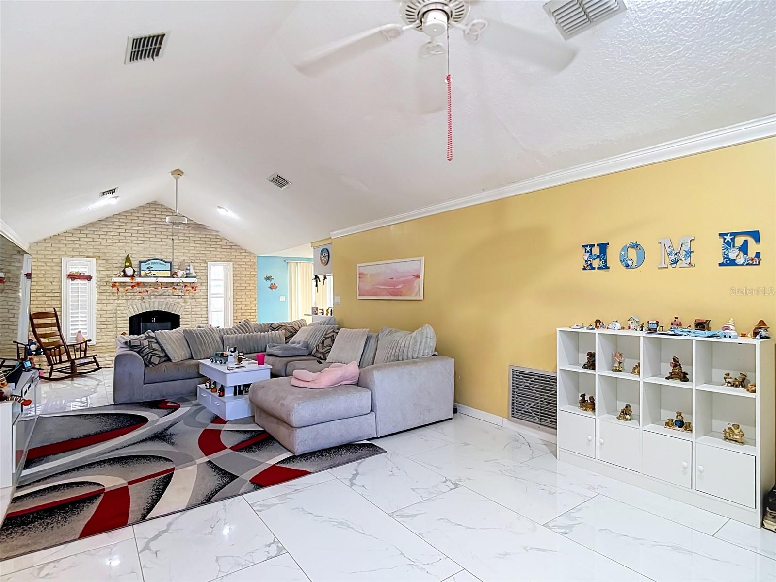 13920 Barnard Ave Property Photo 10
