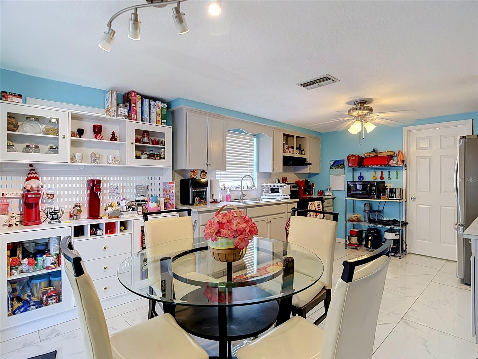 13920 Barnard Ave Property Photo 17