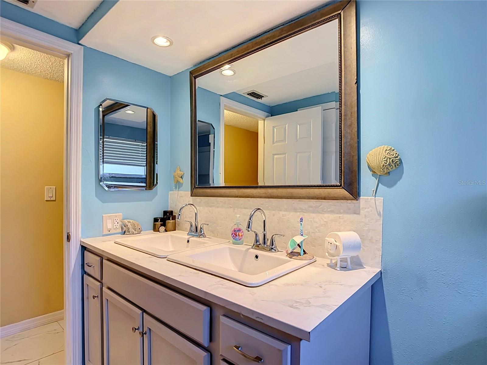 13920 Barnard Ave Property Photo 38